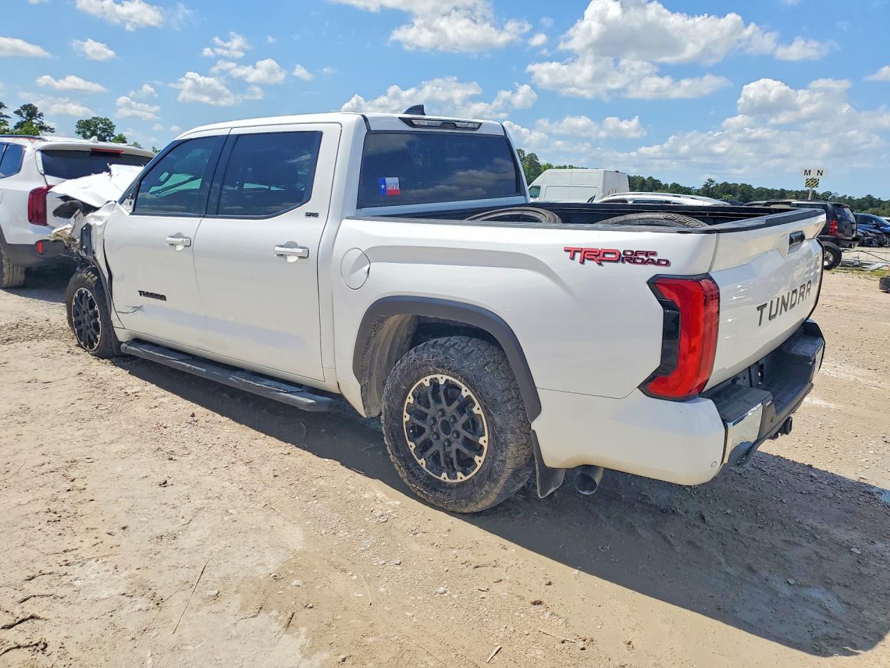 Toyota Tundra Sr5