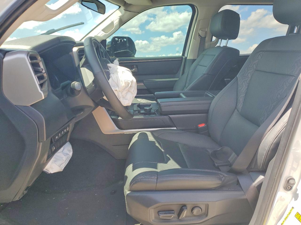 Toyota Tundra Sr5