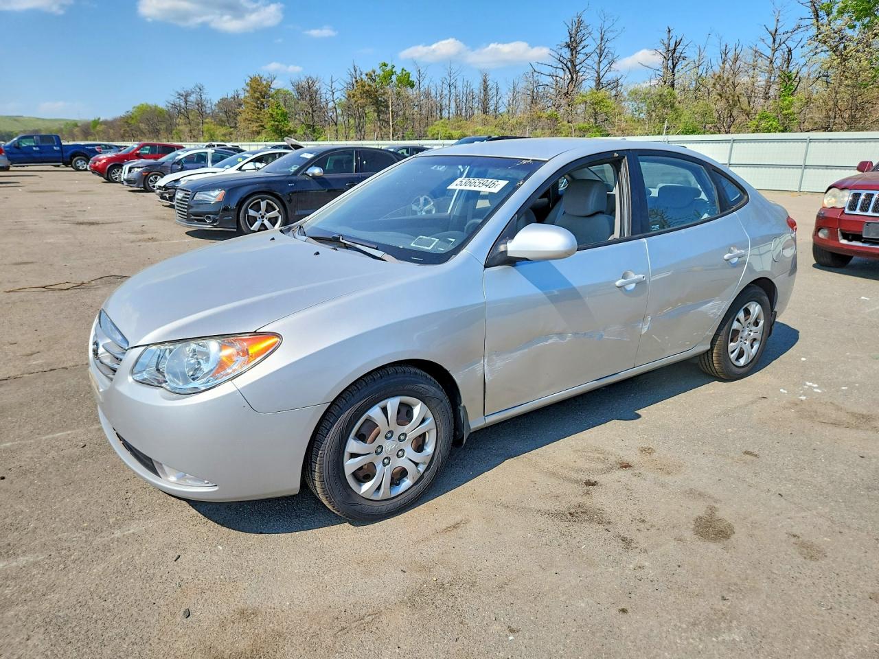 Salvage Hyundai ELANTRA Image