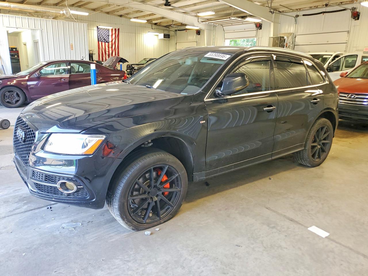 Salvage Audi Q5 Image