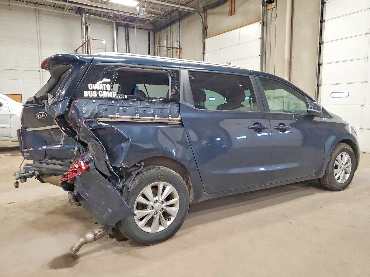 Kia Sedona Lx