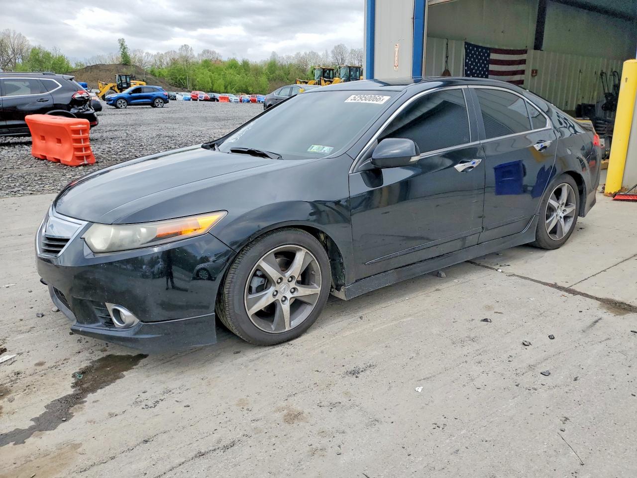 Salvage Acura TSX Image