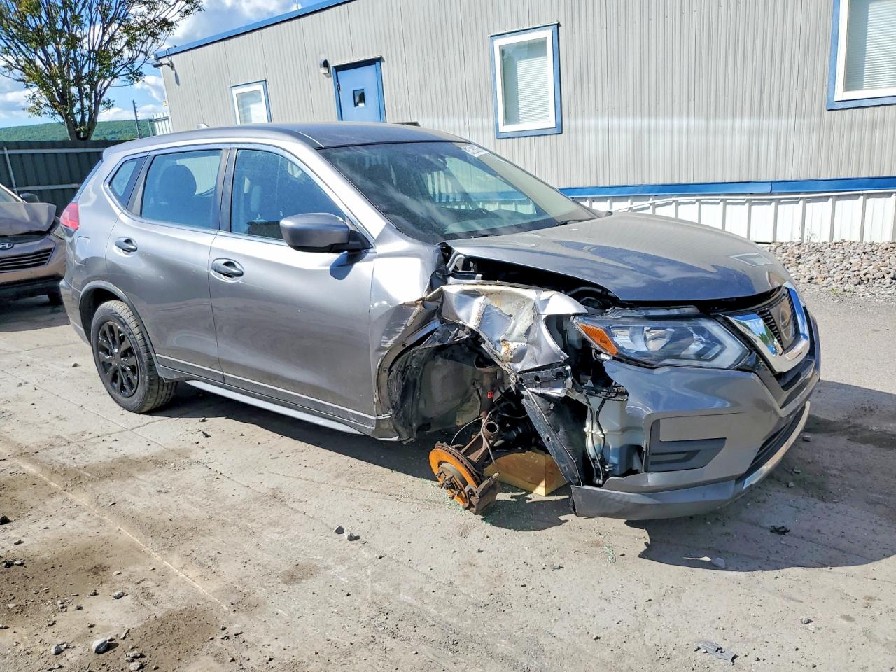 Nissan Rogue S