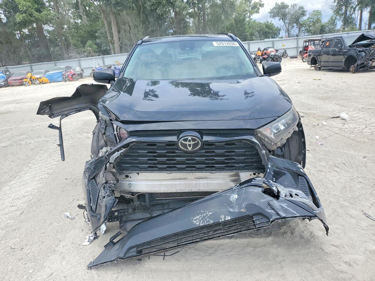 Toyota RAV4 Le