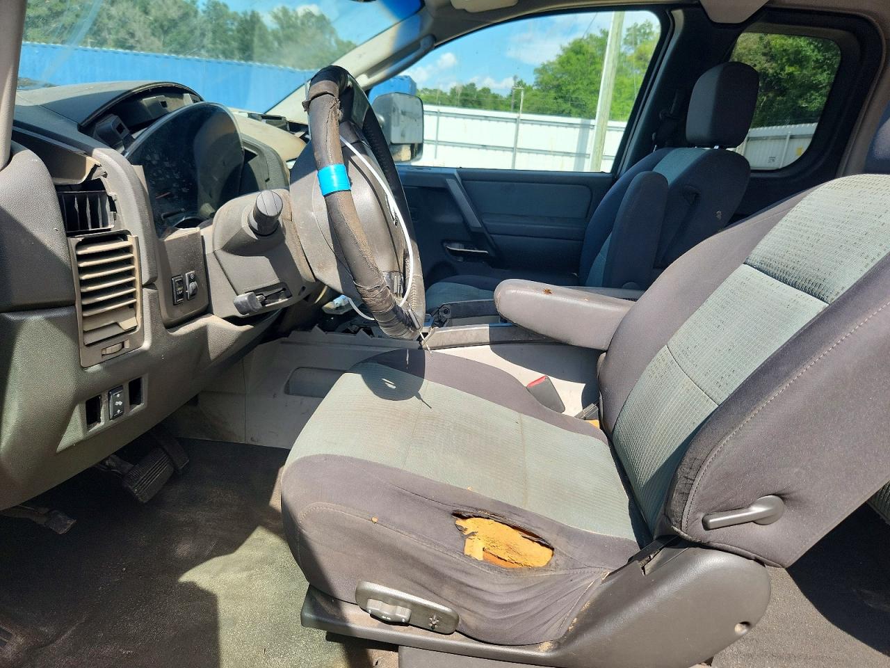 Nissan Titan Xe