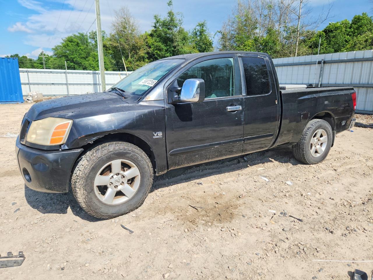 Salvage Nissan Titan Image