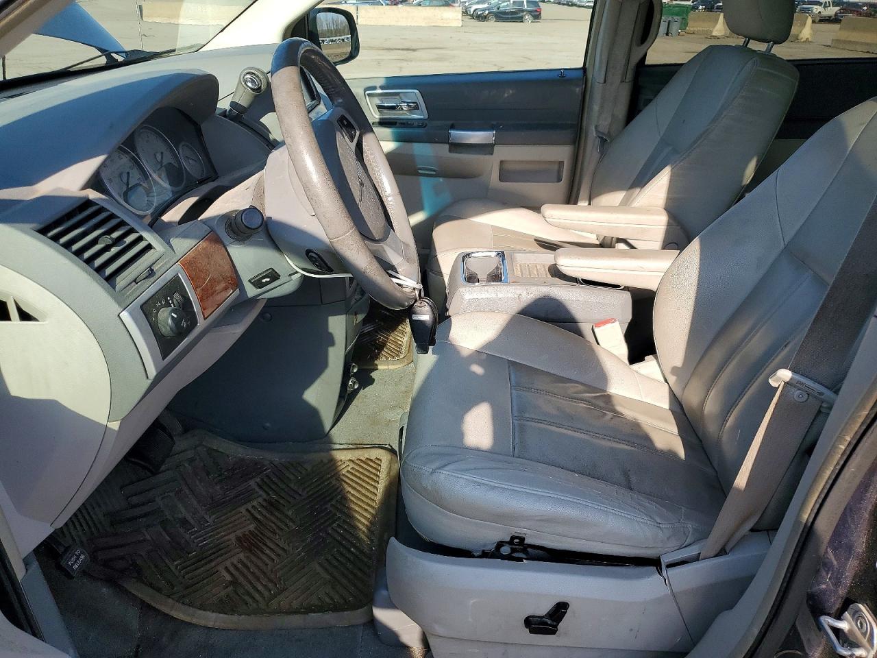 Chrysler Minivan Touring