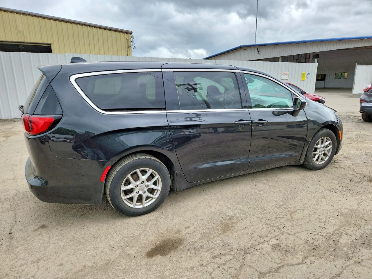 Chrysler Pacifica Touring