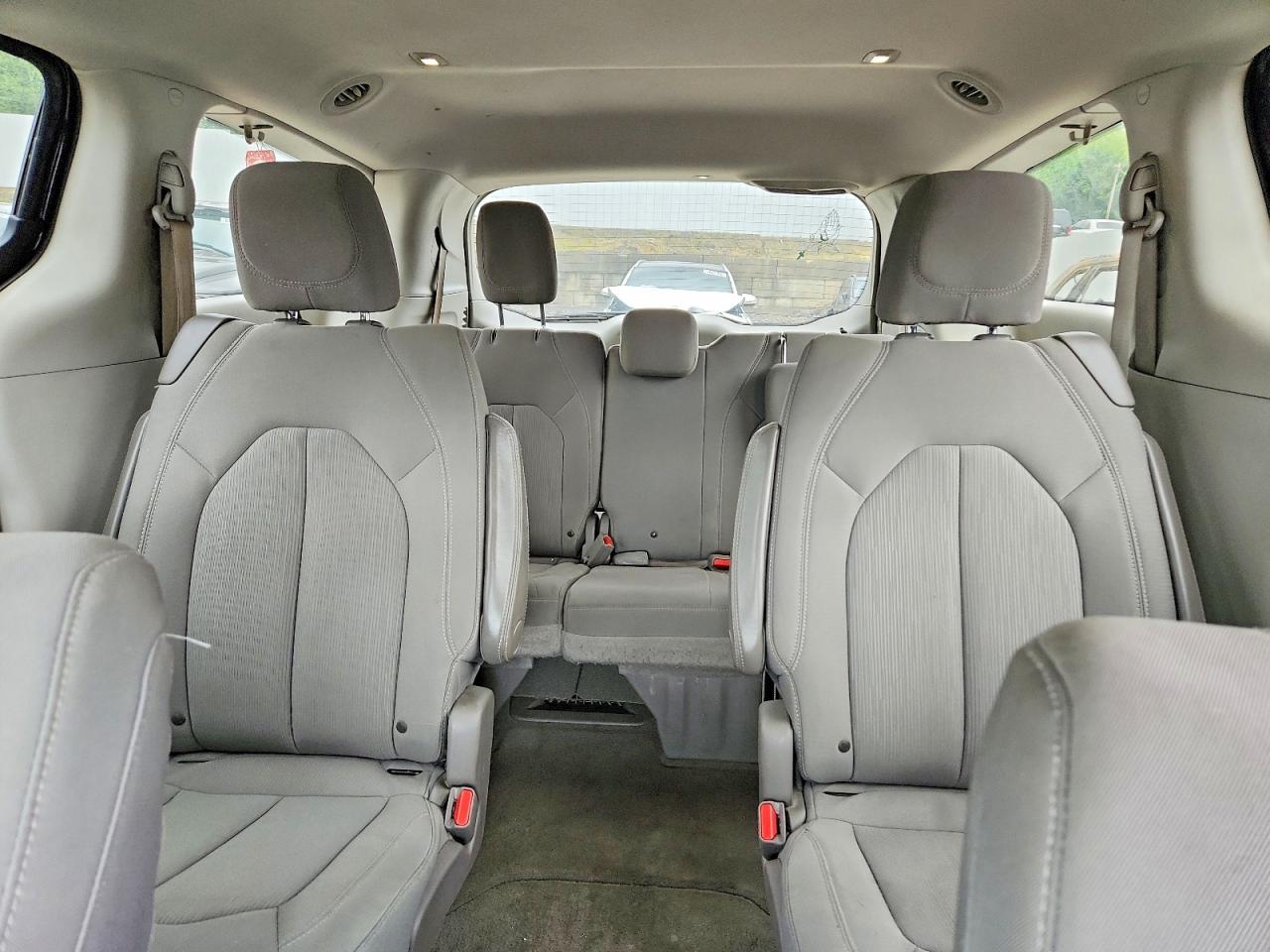 Chrysler Pacifica Touring