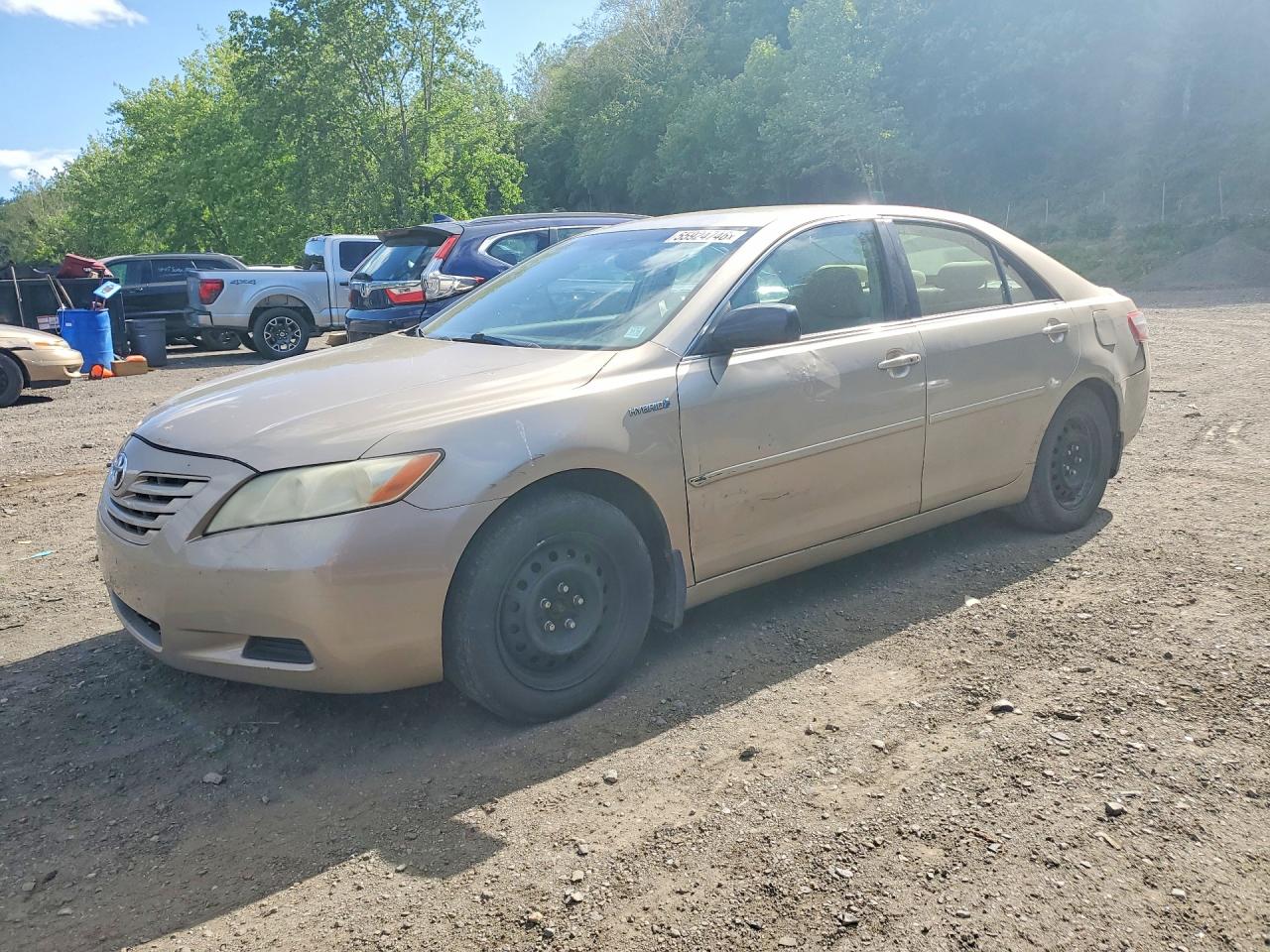 Salvage Toyota Camry Image