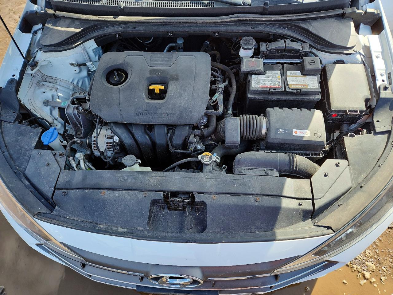 Hyundai ELANTRA Sel