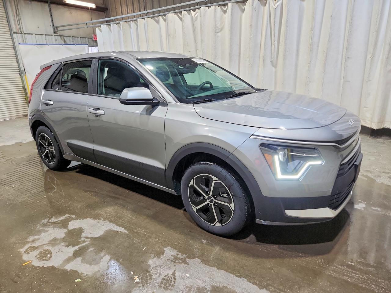 Kia Niro Lx