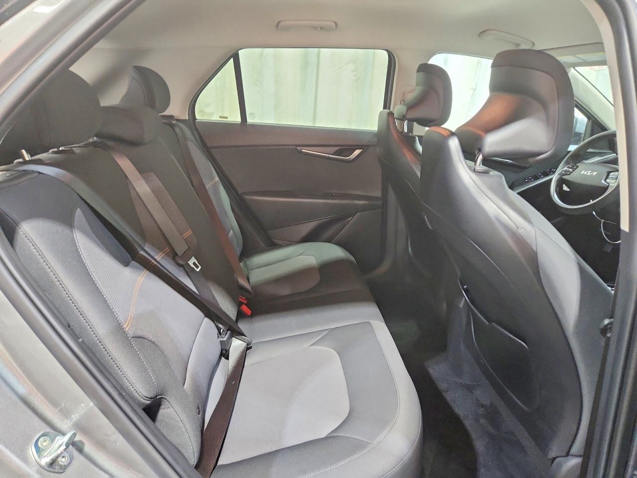 Kia Niro Lx