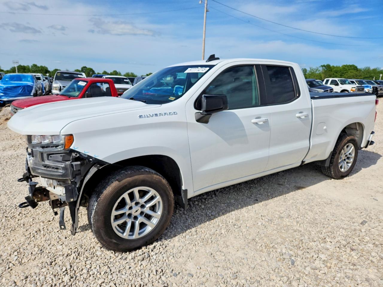 Salvage Chevrolet Silverado Image
