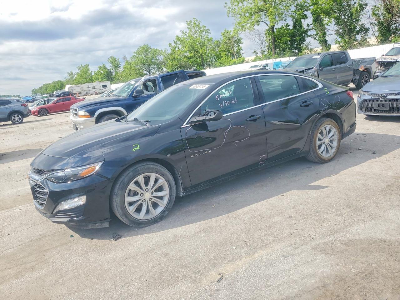 Salvage Chevrolet Malibu Image