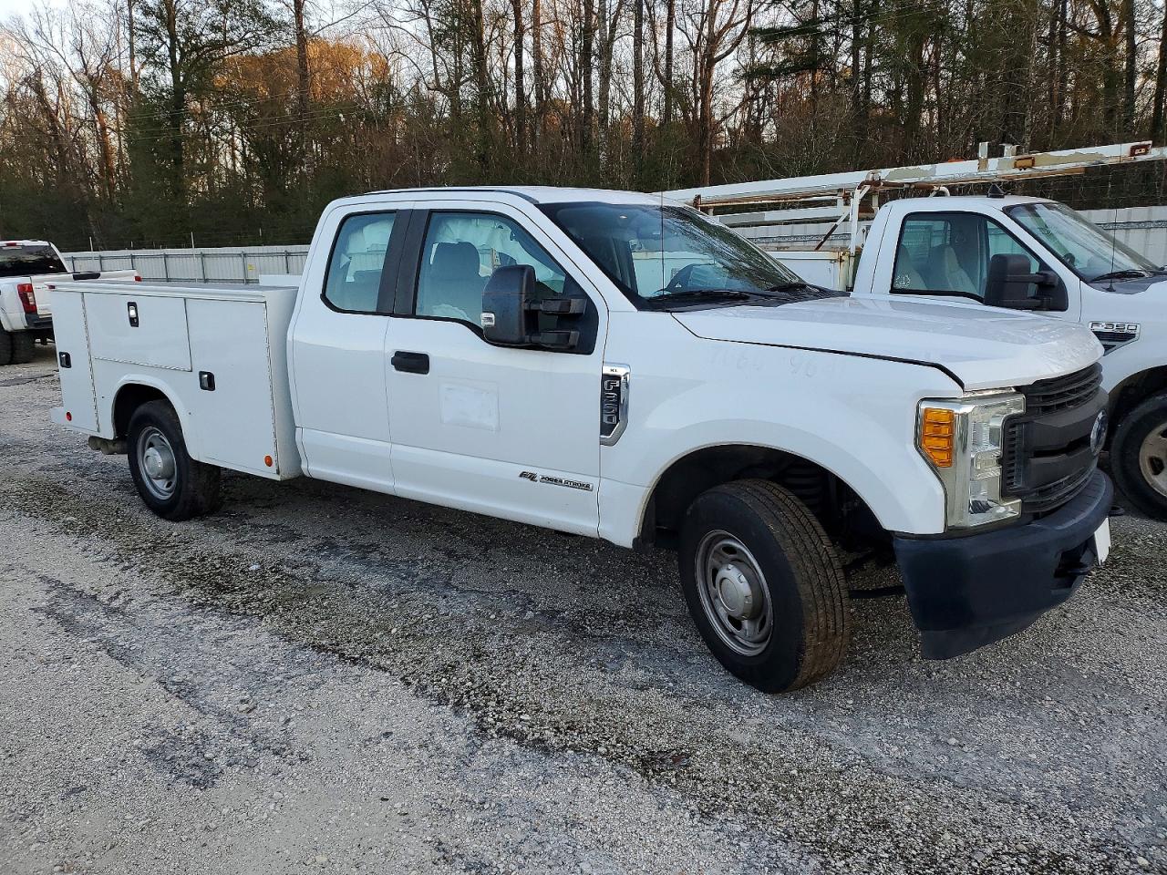 Ford F-350 Super Duty