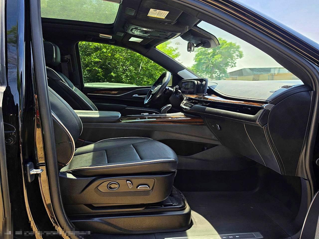 Cadillac Escalade Premium Luxury