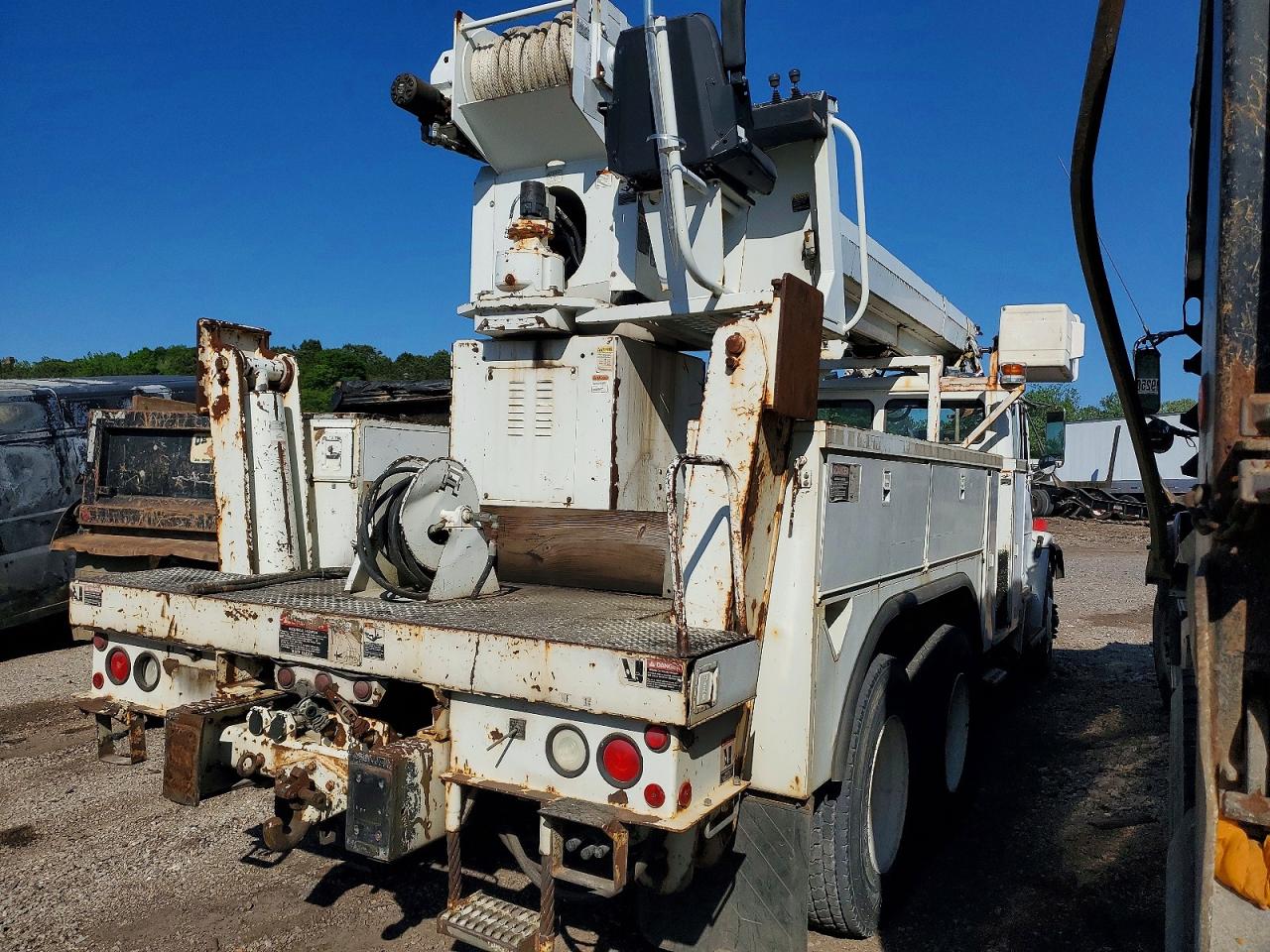 Freightliner Fl80