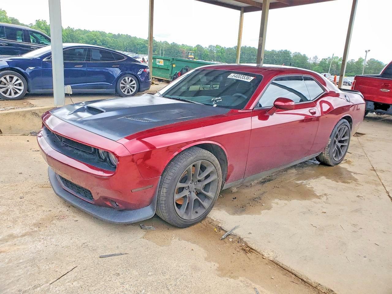 Salvage Dodge Challenger Image