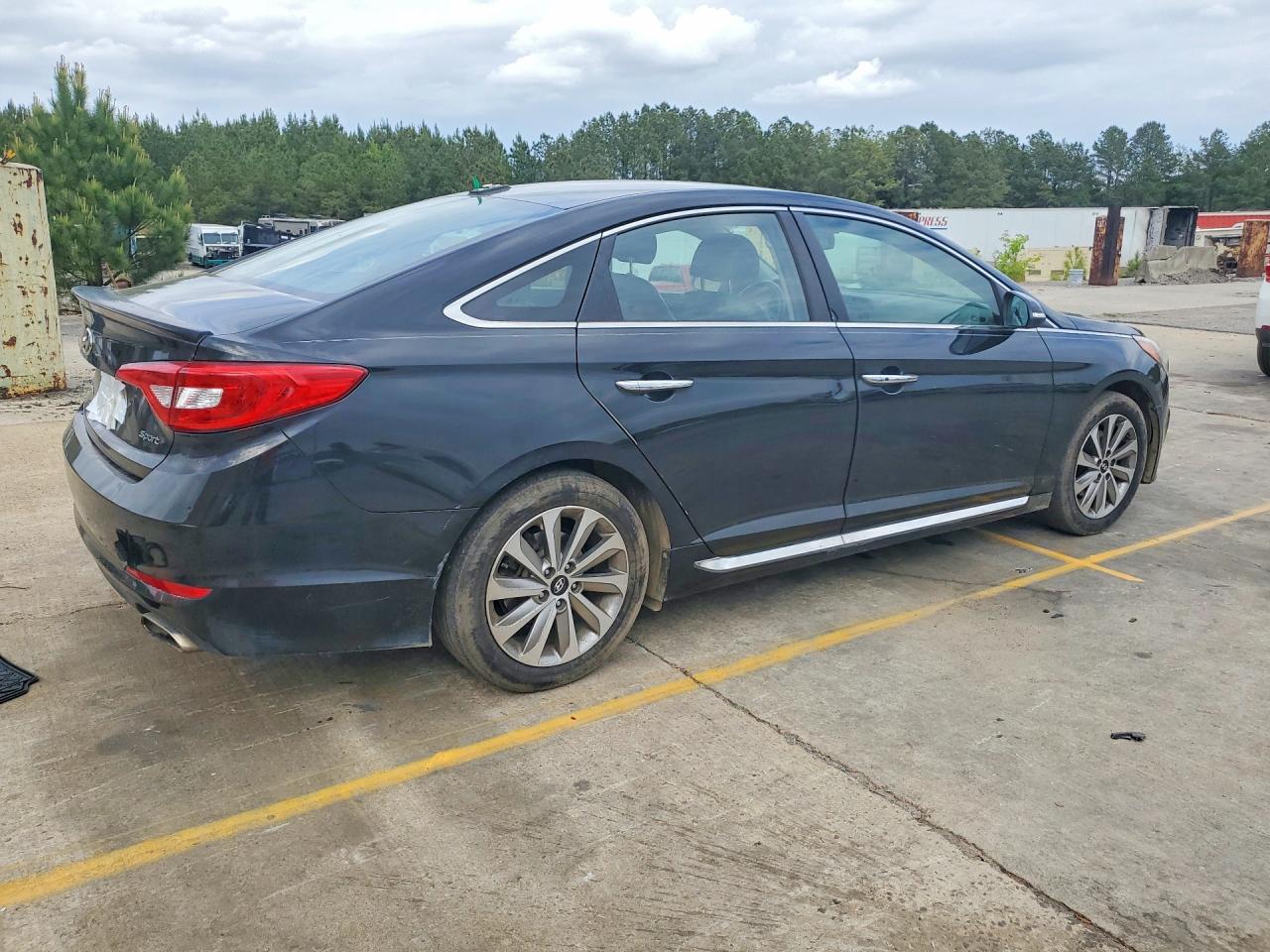 Hyundai SONATA Sport