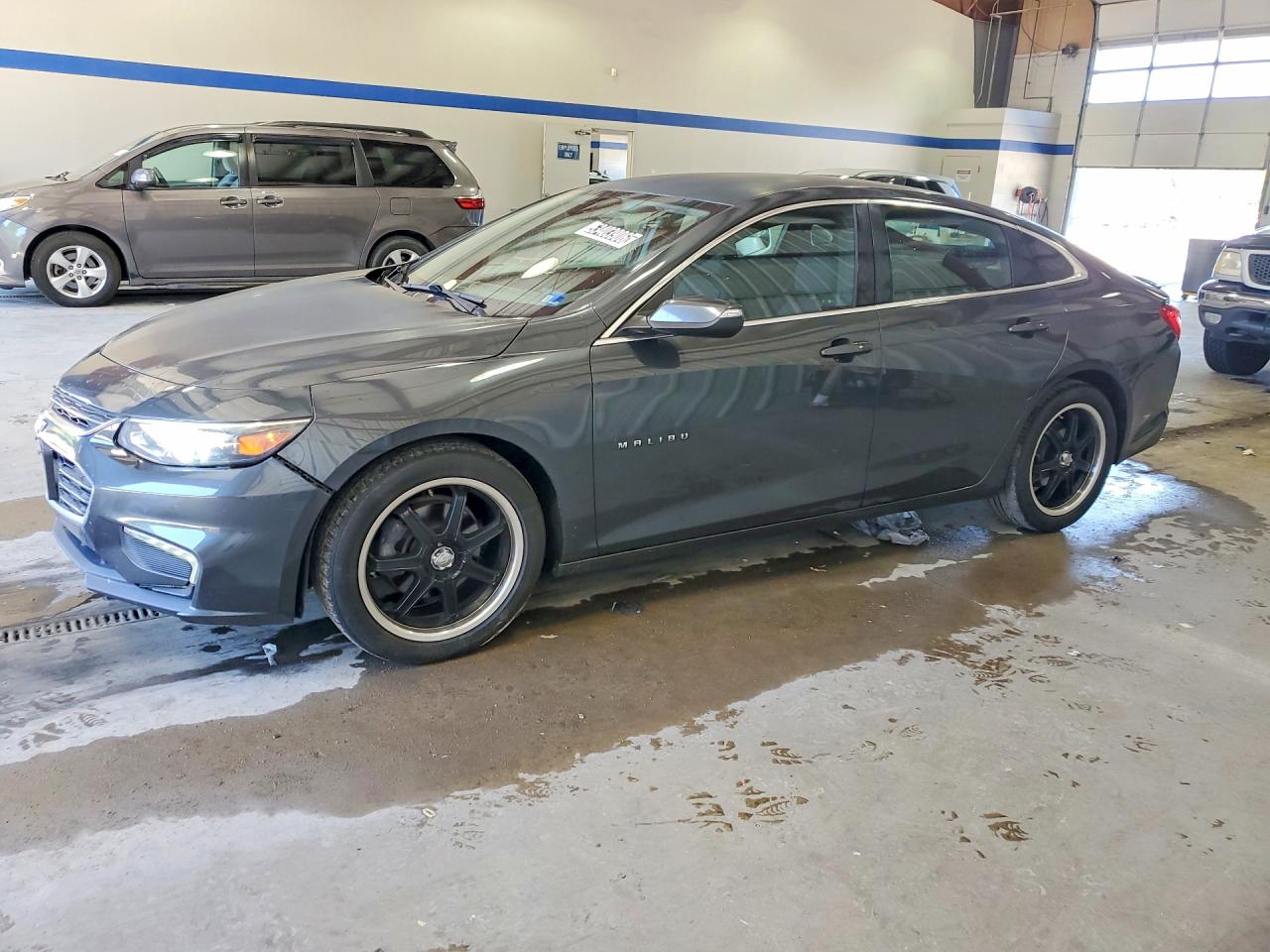 Salvage Chevrolet Malibu Image