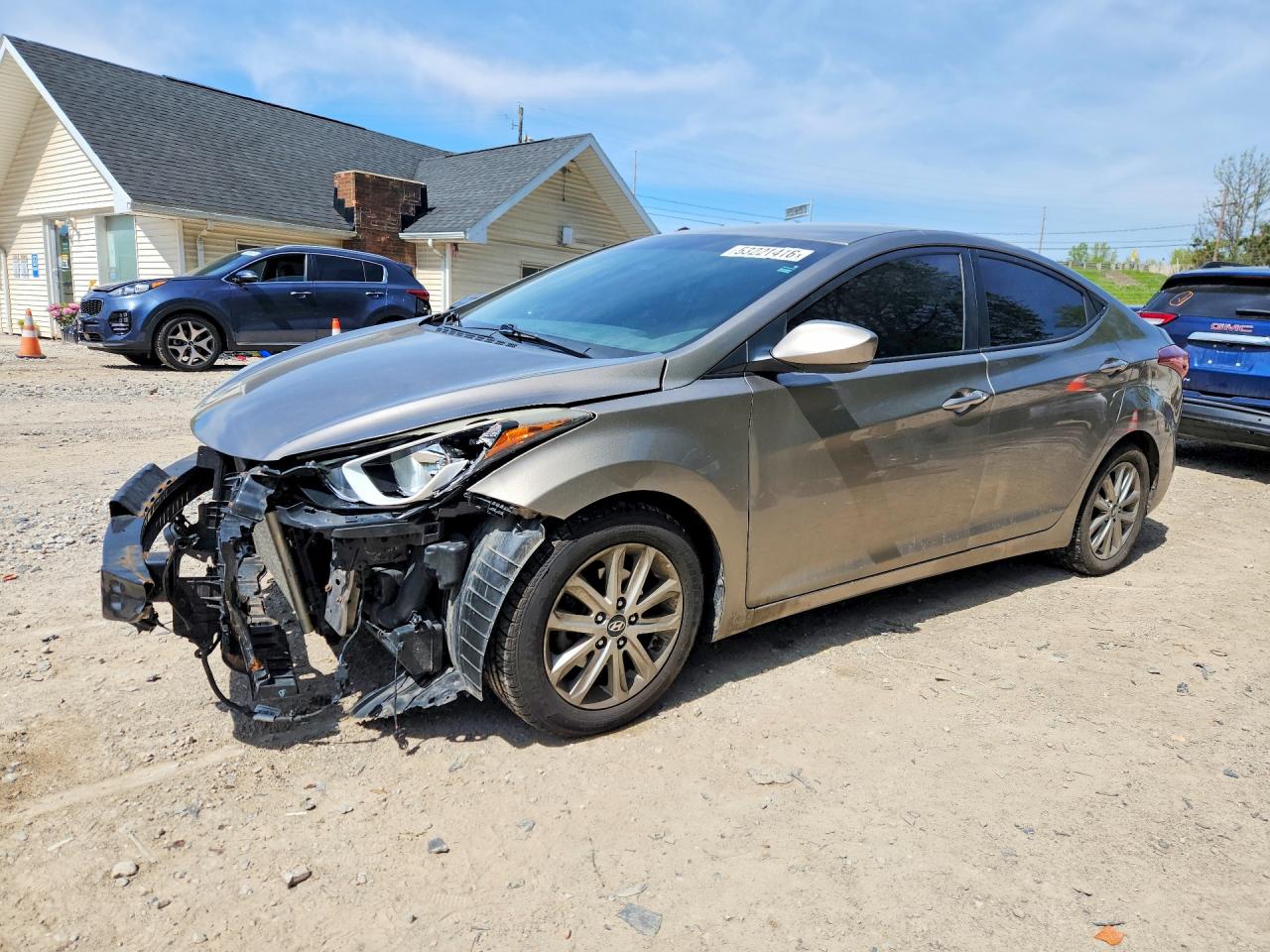 Salvage Hyundai ELANTRA Image
