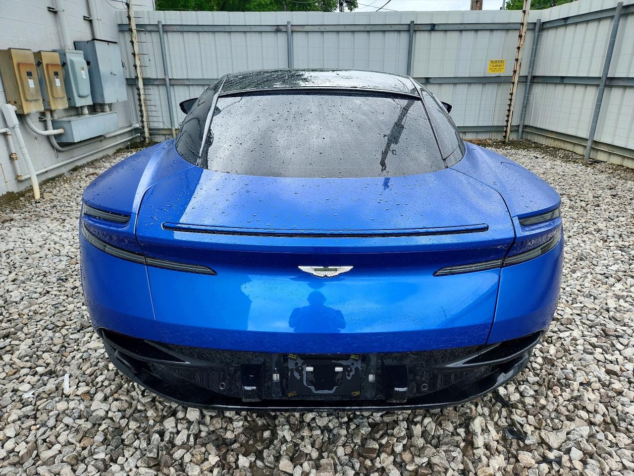 Aston Martin DB11 Amr