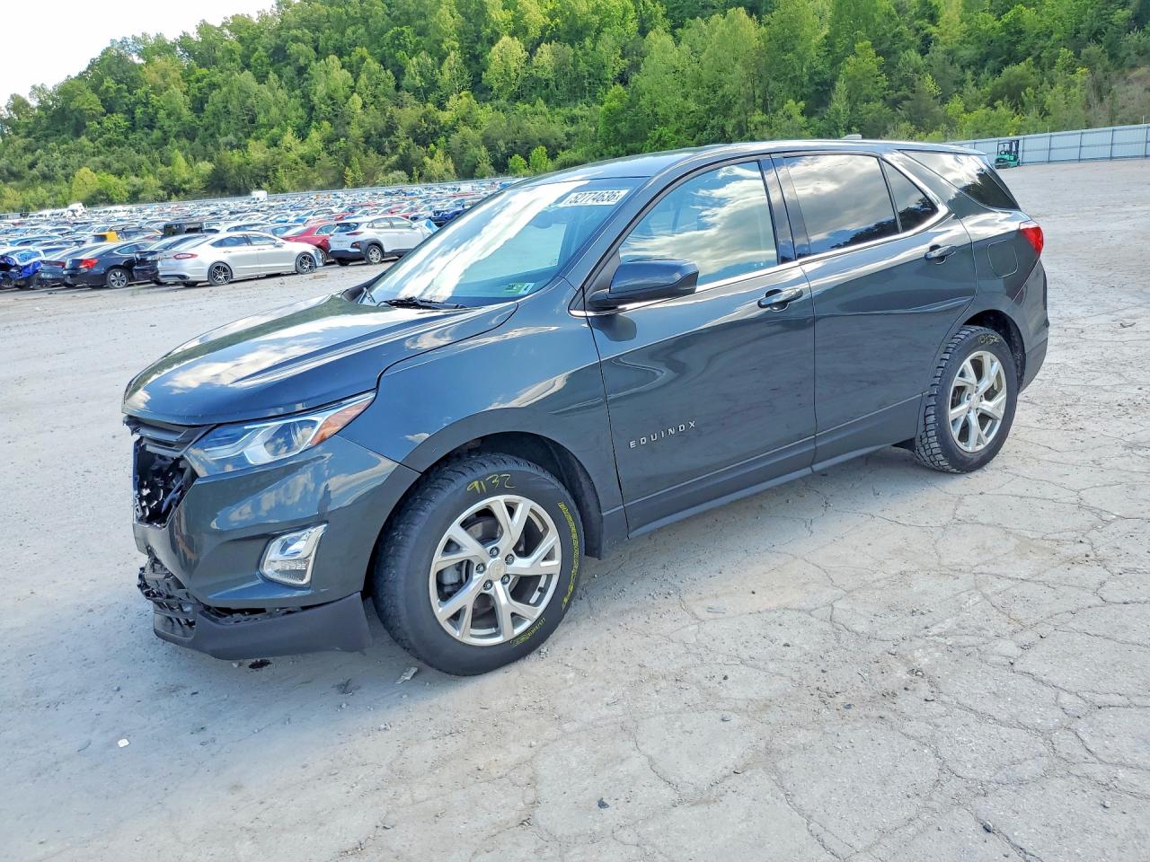 Salvage Chevrolet Equinox Image
