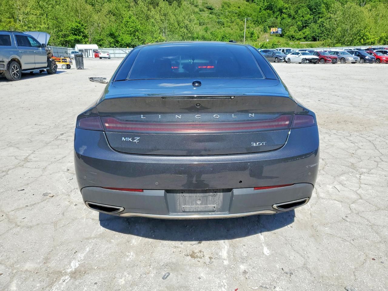 Lincoln MKZ Reserve