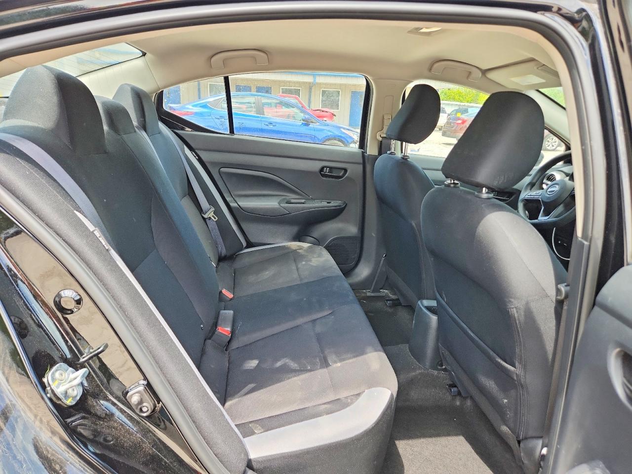 Nissan Versa S