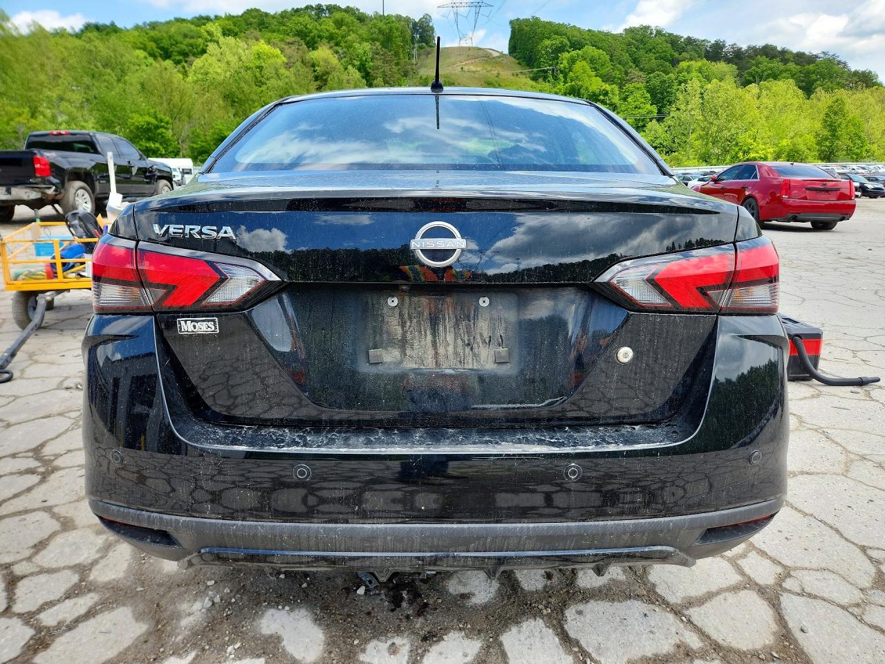Nissan Versa S