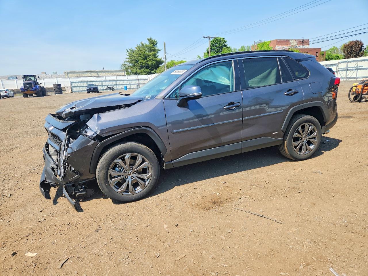 Salvage Toyota RAV4 Image