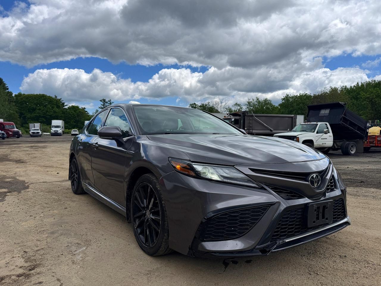 Salvage Toyota Camry Image