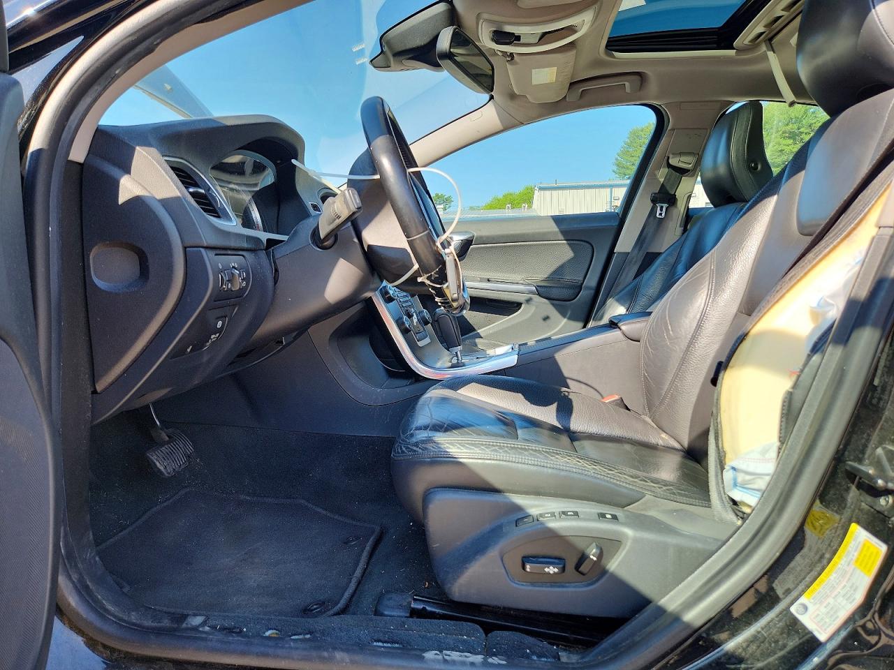 Volvo S60 T5