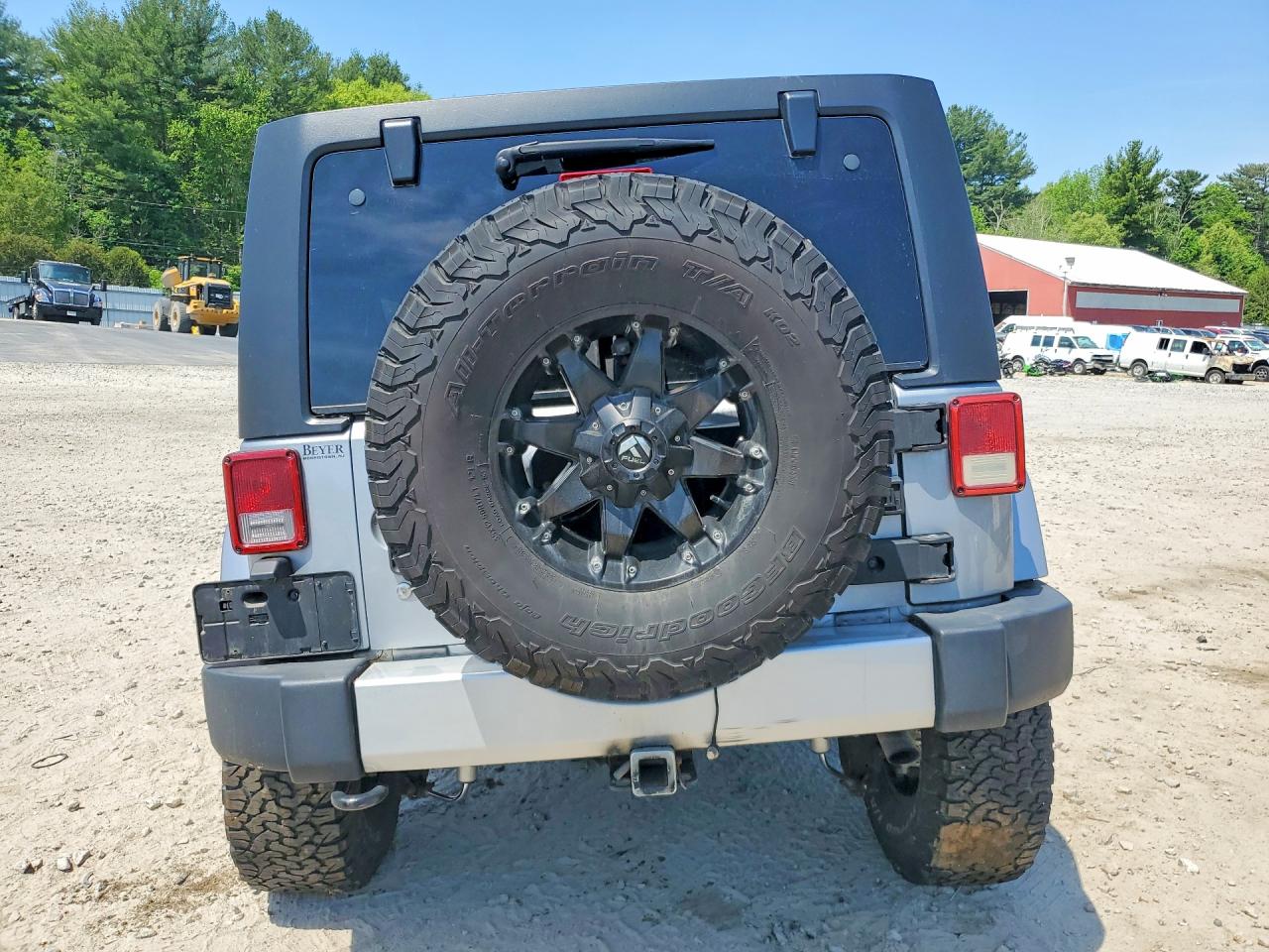 Jeep Wrangler Sahara