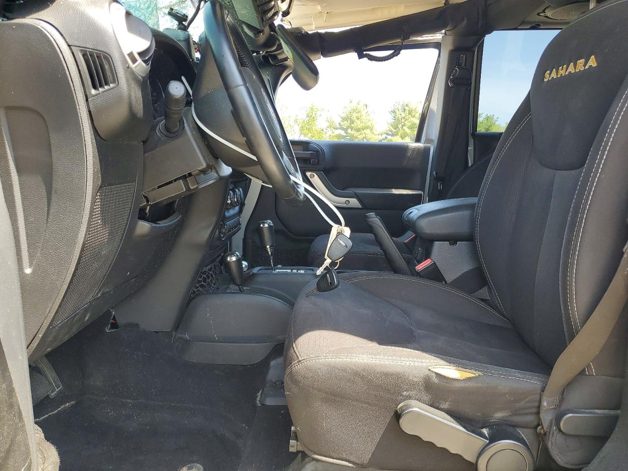 Jeep Wrangler Sahara