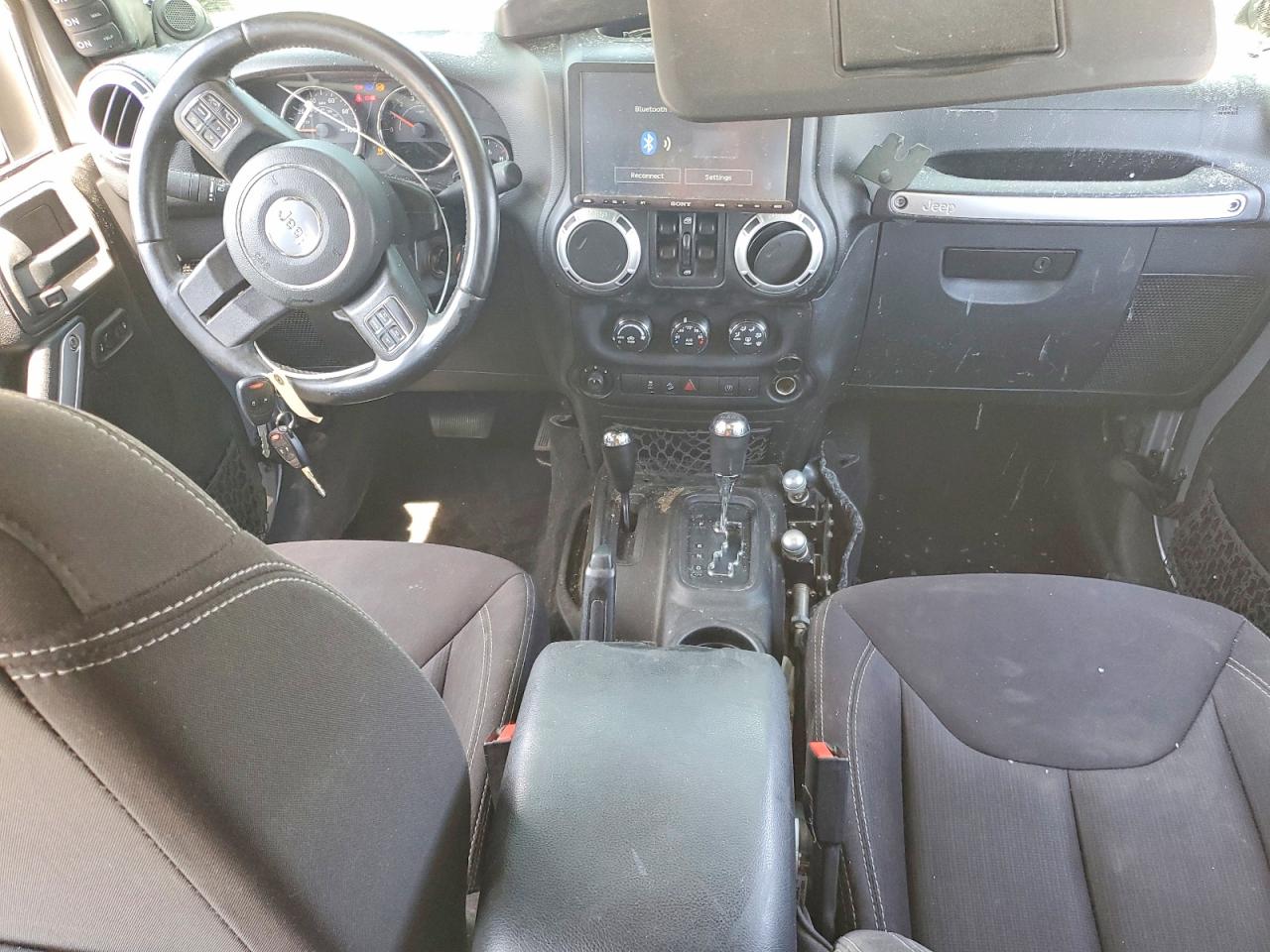 Jeep Wrangler Sahara