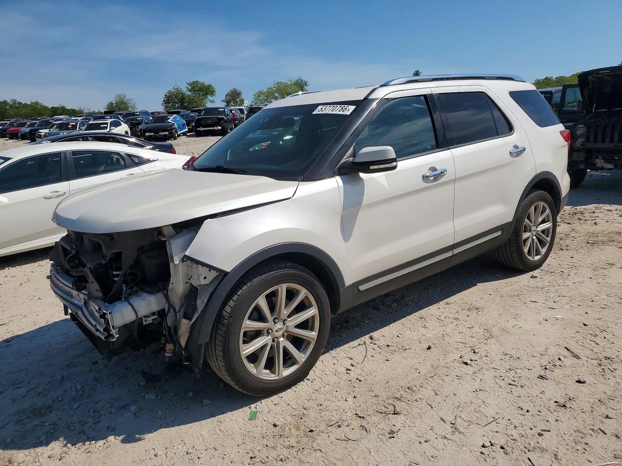 Salvage Ford Explorer Image