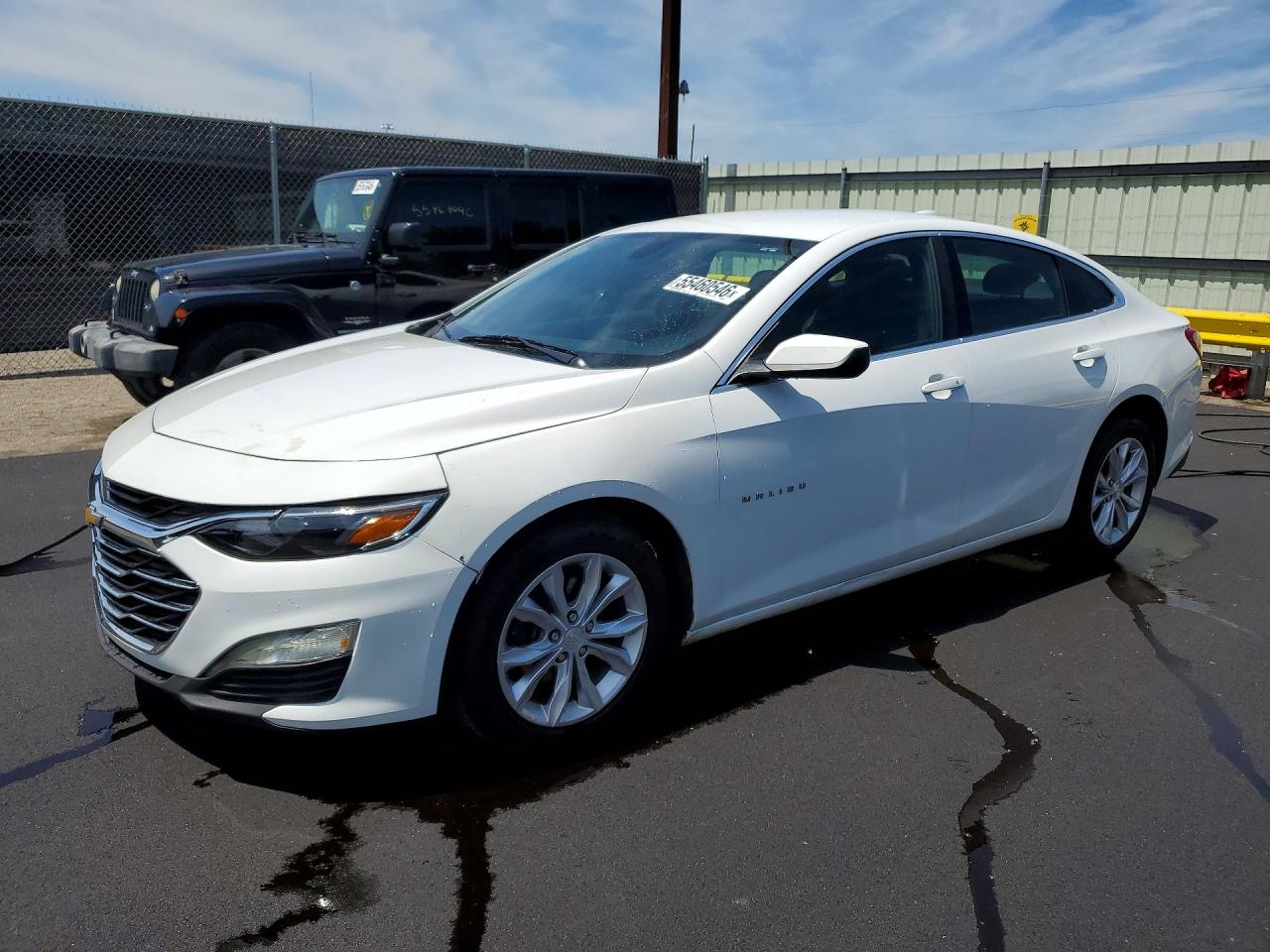 Salvage Chevrolet Malibu Image