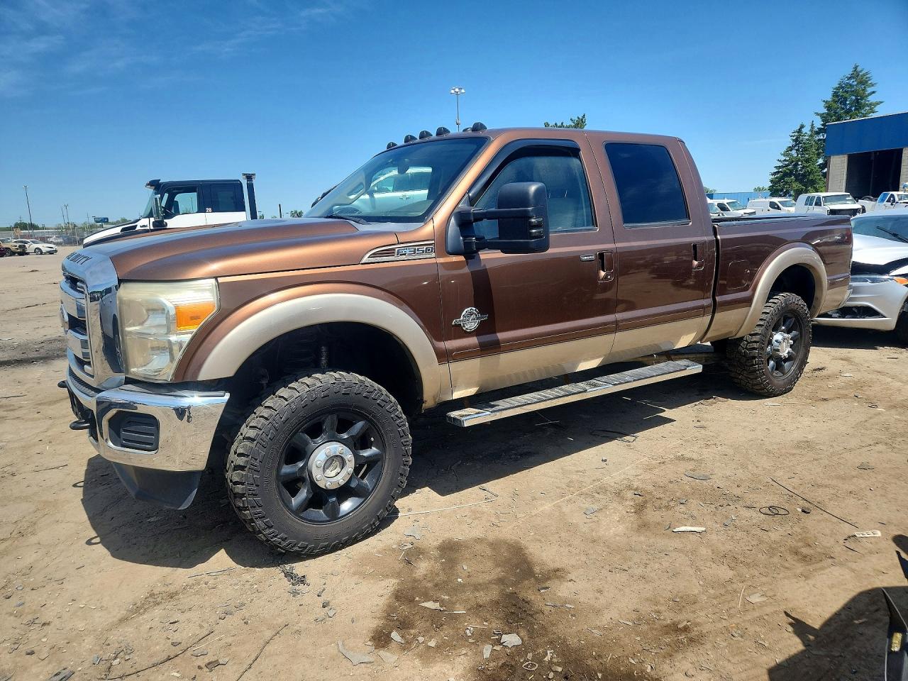 Salvage Ford F-350 Image