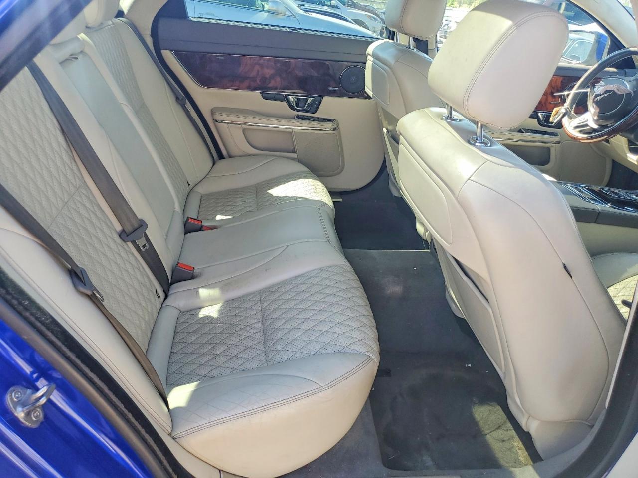 Jaguar XJ Portfolio