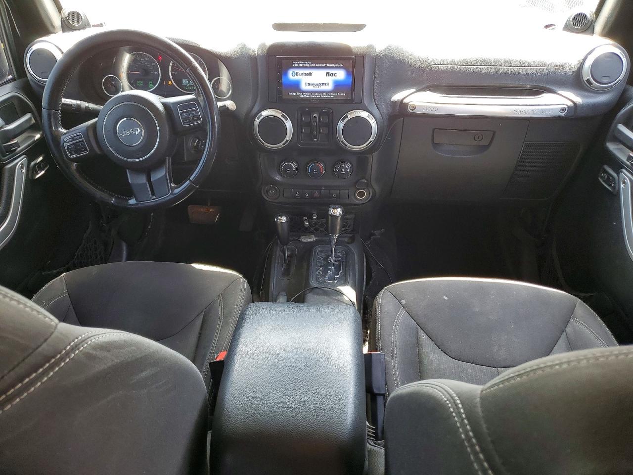 Jeep Wrangler Sahara