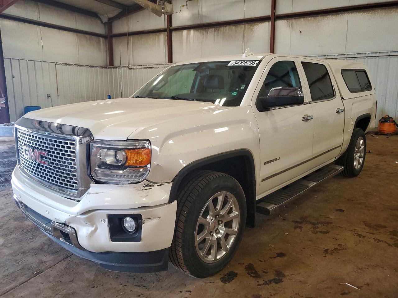 Salvage GMC Sierra Image