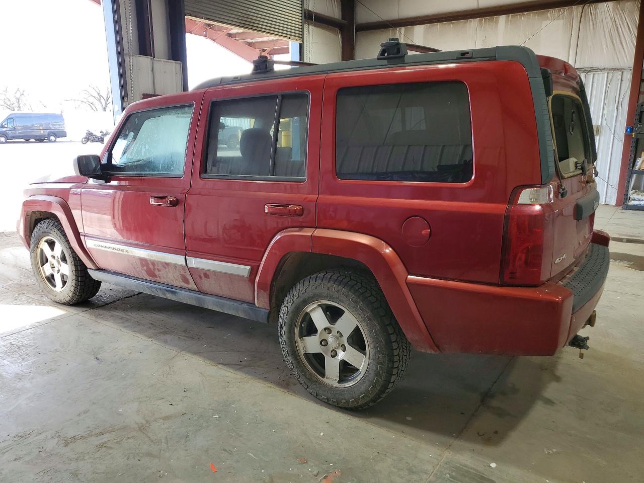 Jeep Commander Sport