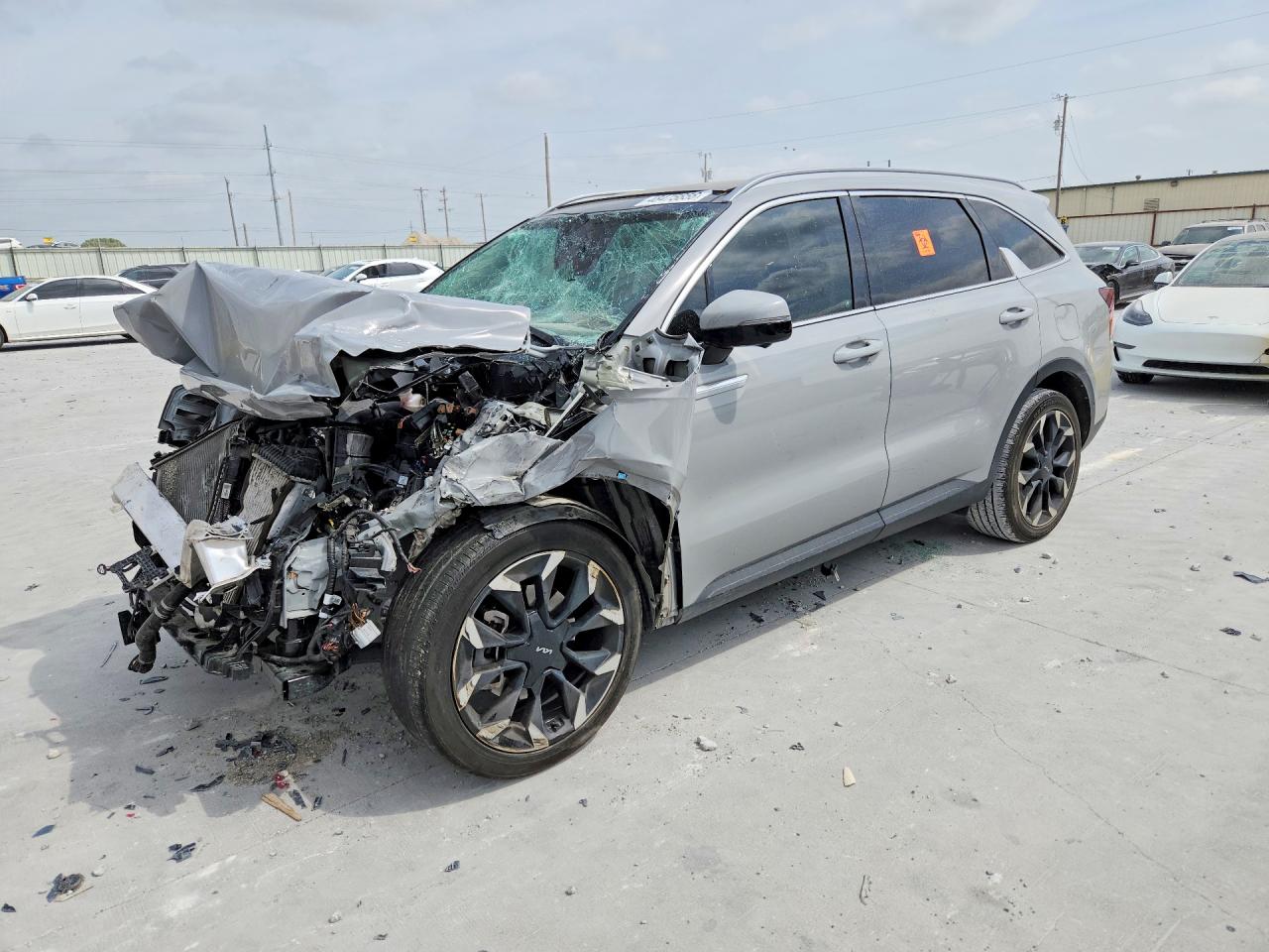 Salvage Kia Sorento Image