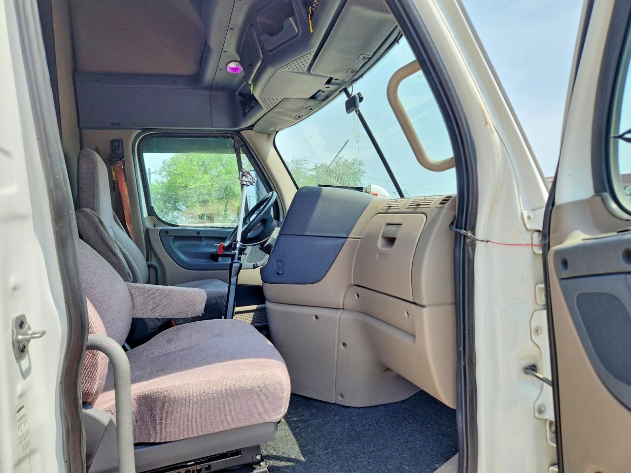 Freightliner Cascadia 125