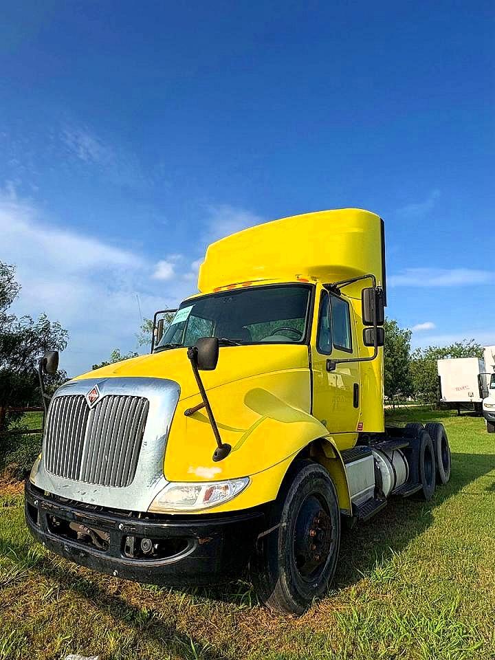 International 8000 8600