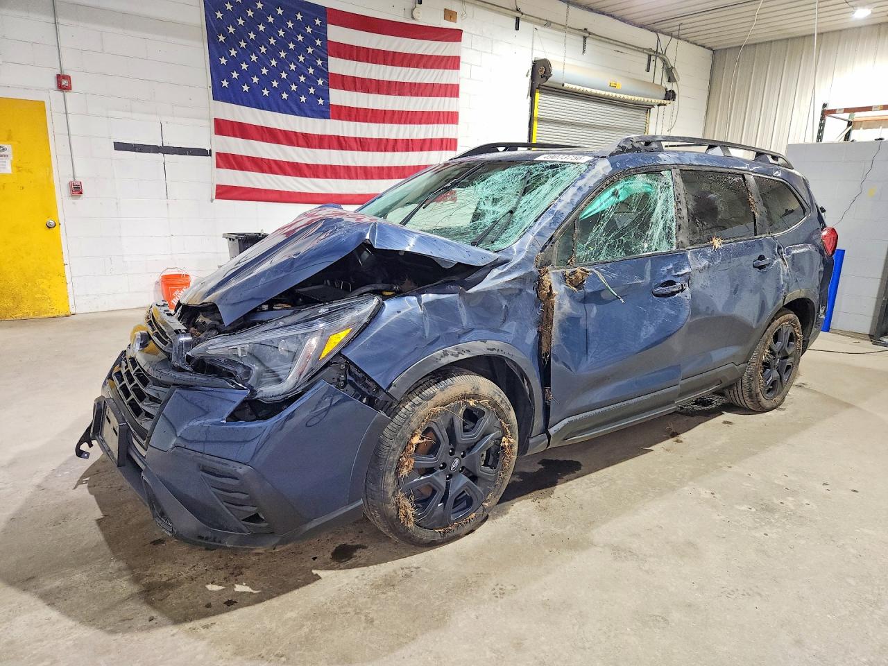 Salvage Subaru Ascent Image
