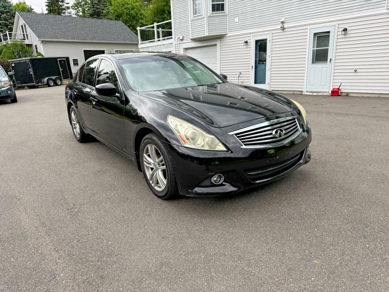 Salvage INFINITI G37 Image