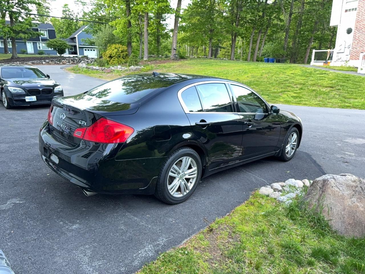 INFINITI G37 X